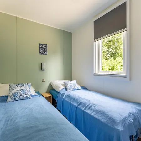 Holiday home Muschel 48 *